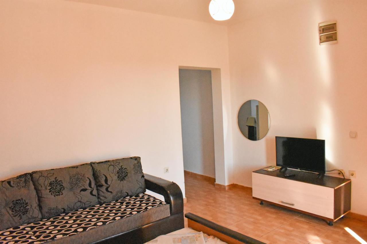Apartments Murati Ulcinj Bagian luar foto